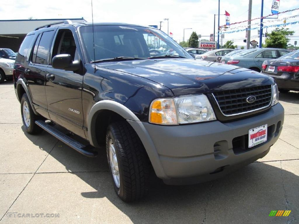 2002 Explorer XLS 4x4 - Black Clearcoat / Graphite photo #7