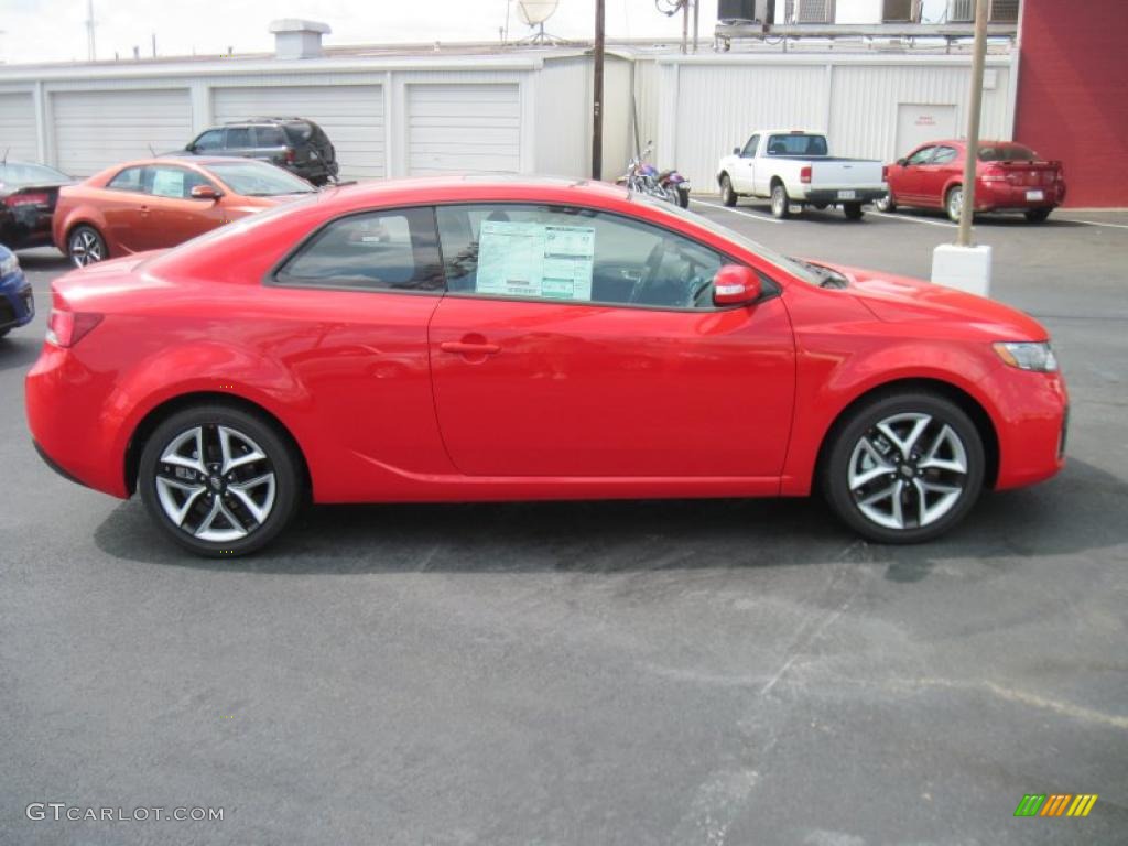 2010 Forte Koup SX - Racing Red / Black Sport photo #4