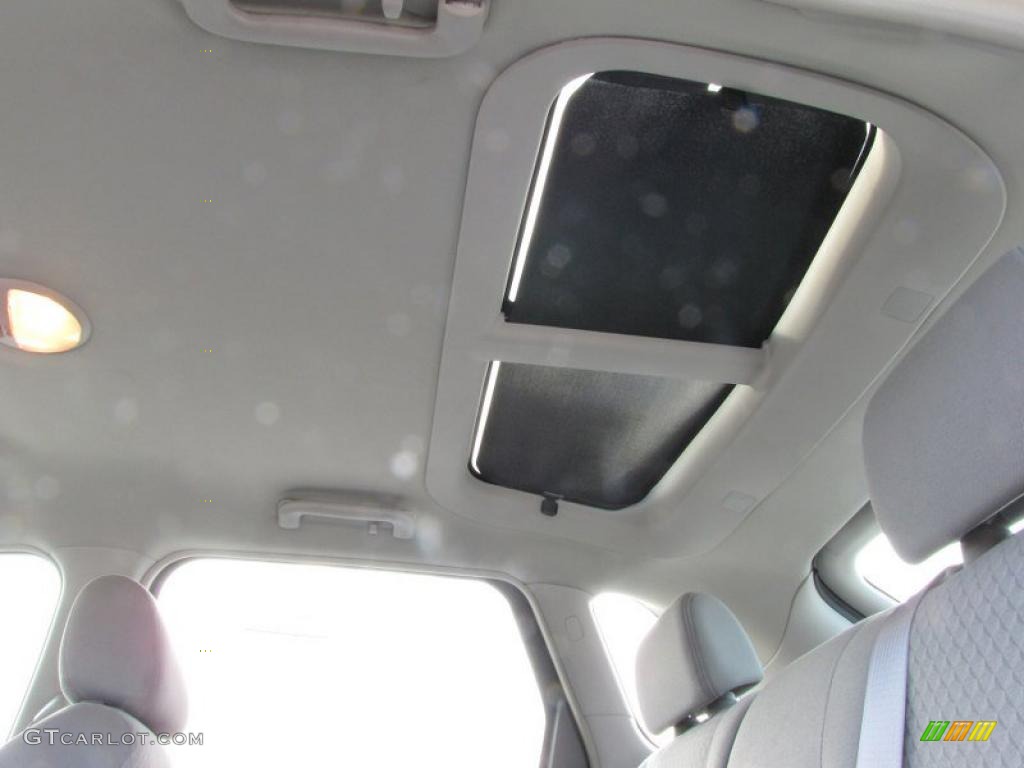 2006 Malibu Maxx LT Wagon - Silverstone Metallic / Titanium Gray photo #24