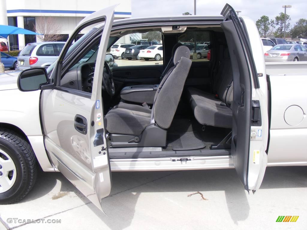 2006 Silverado 1500 LT Extended Cab - Sandstone Metallic / Medium Gray photo #29