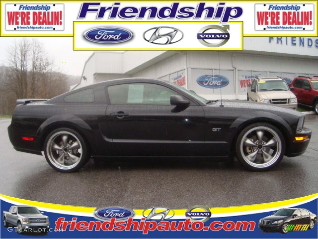 2005 Mustang GT Premium Coupe - Black / Medium Parchment photo #1
