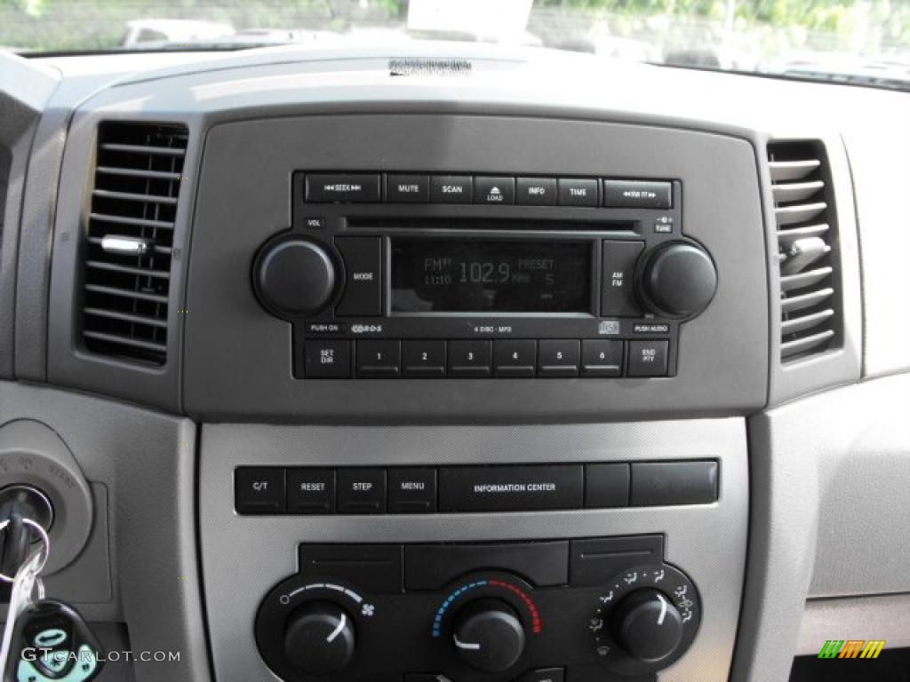 2005 Grand Cherokee Laredo - Deep Beryl Green Pearl / Medium Slate Gray photo #14