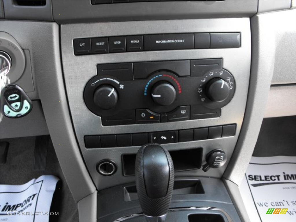 2005 Grand Cherokee Laredo - Deep Beryl Green Pearl / Medium Slate Gray photo #15