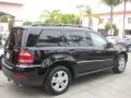 Black - GL 450 4Matic Photo No. 2