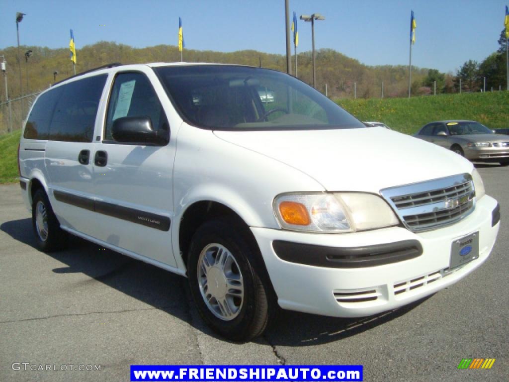 2001 Venture LS - Bright White / Neutral photo #16