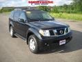 Super Black - Pathfinder SE 4x4 Photo No. 21