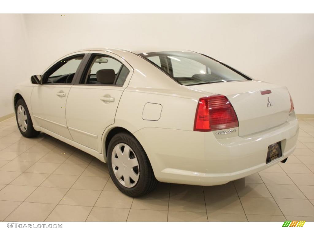 2005 Galant ES - Dover White Pearl / Beige photo #5