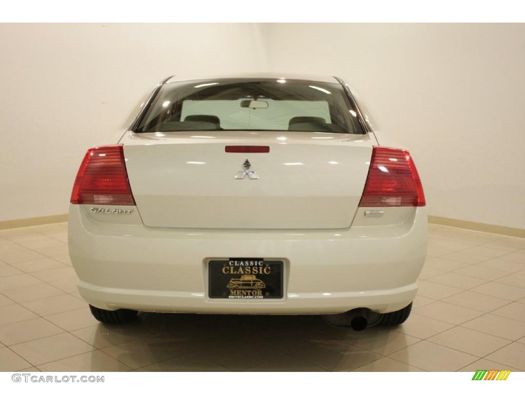 2005 Galant ES - Dover White Pearl / Beige photo #6