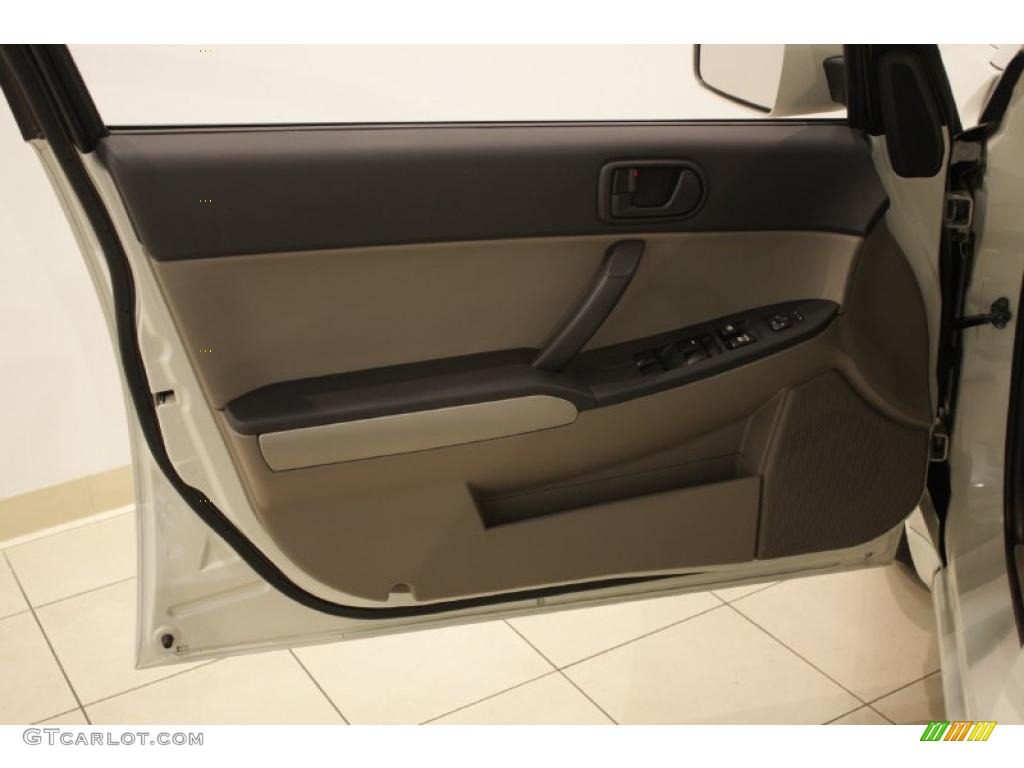 2005 Galant ES - Dover White Pearl / Beige photo #8