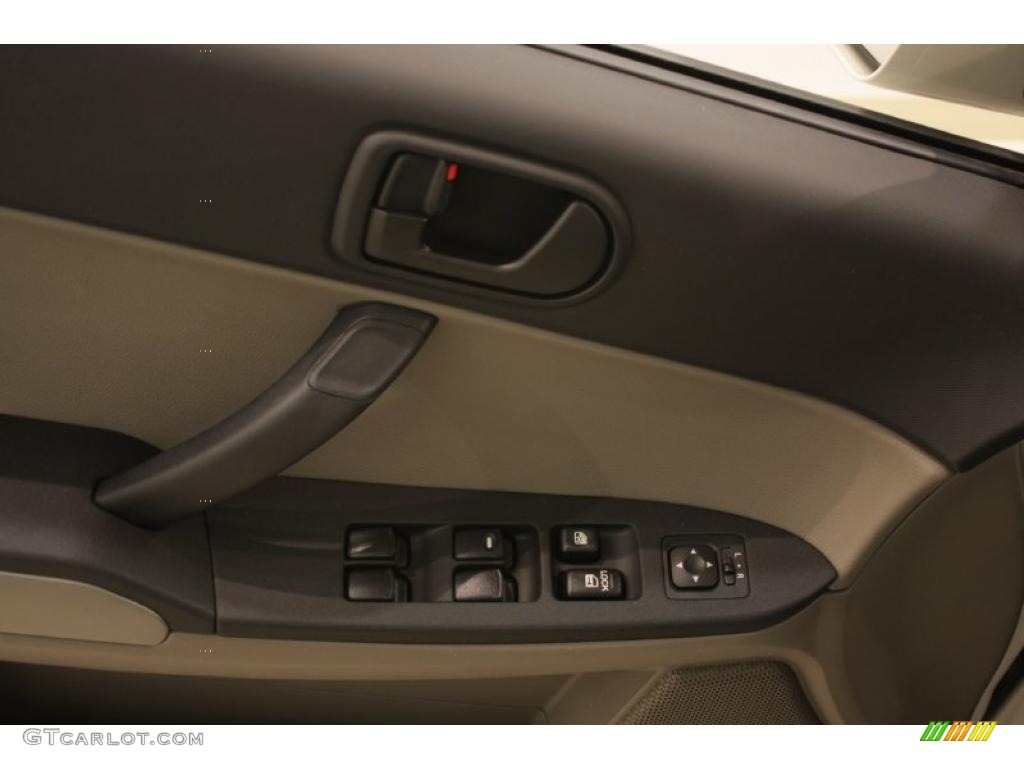 2005 Galant ES - Dover White Pearl / Beige photo #9