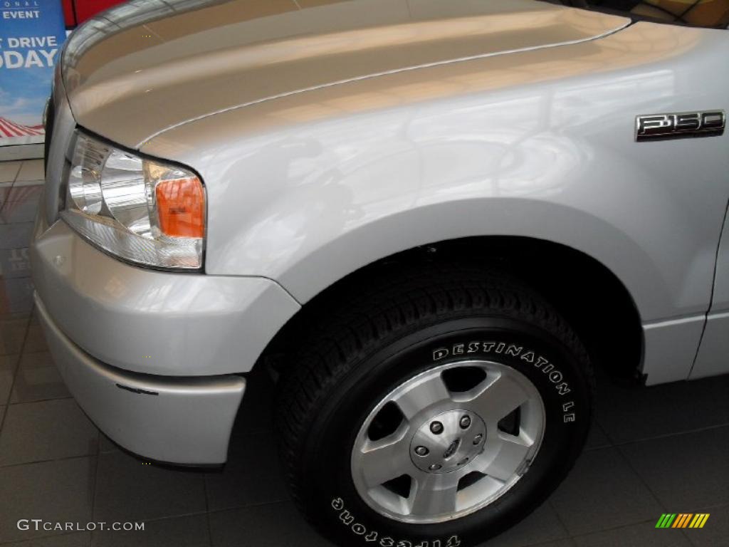 2006 F150 STX Regular Cab - Silver Metallic / Medium/Dark Flint photo #2