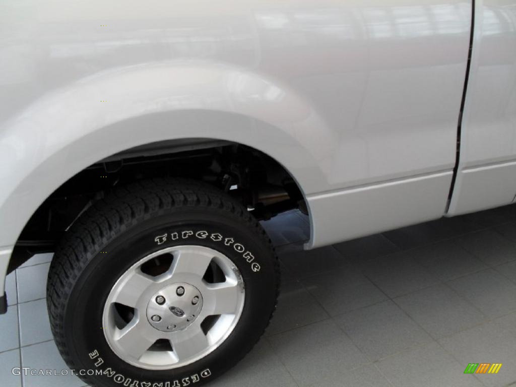 2006 F150 STX Regular Cab - Silver Metallic / Medium/Dark Flint photo #8