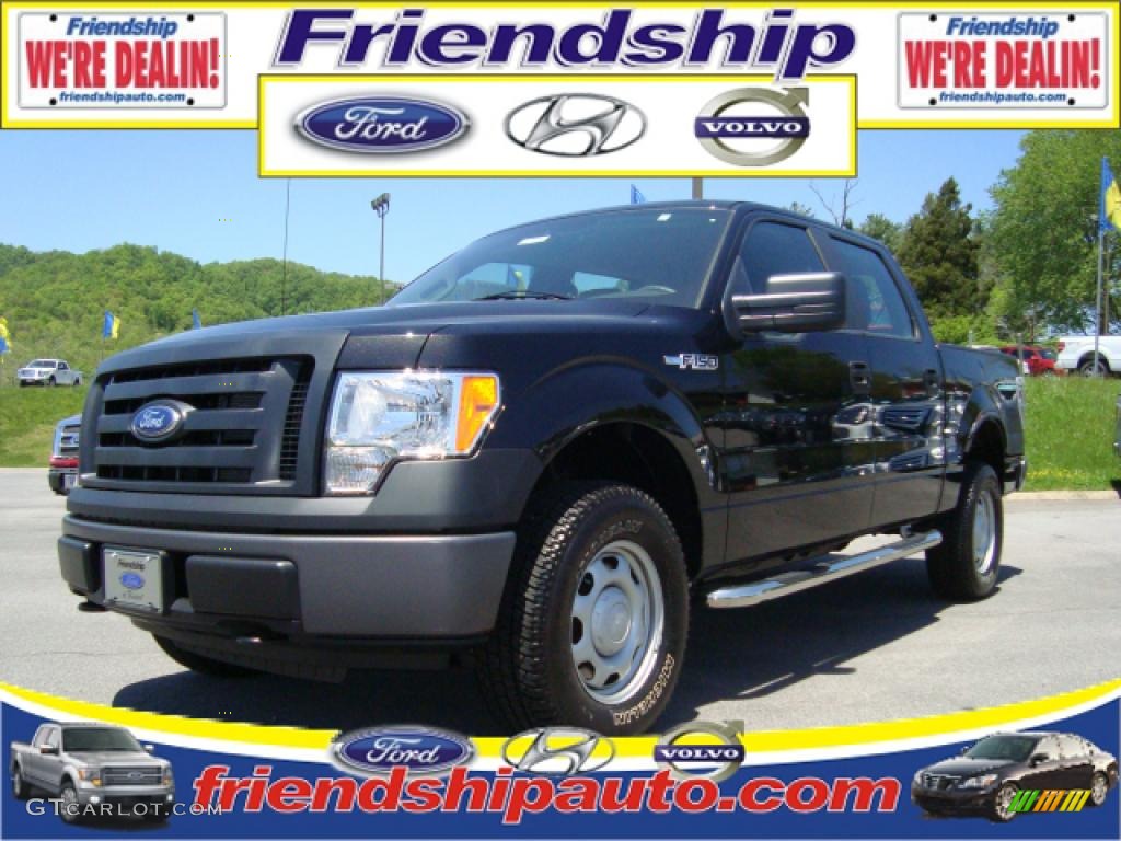 2010 F150 XL SuperCrew 4x4 - Tuxedo Black / Medium Stone photo #1