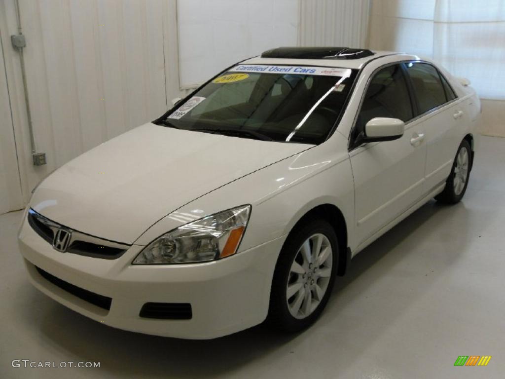 2007 Accord EX-L V6 Sedan - Taffeta White / Ivory photo #1