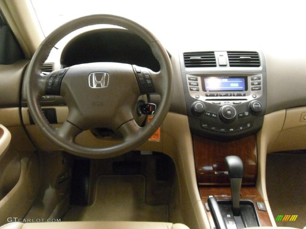 2007 Accord EX-L V6 Sedan - Taffeta White / Ivory photo #18
