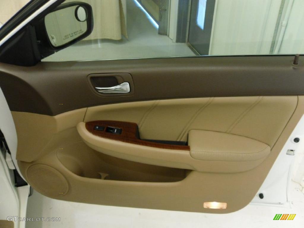 2007 Accord EX-L V6 Sedan - Taffeta White / Ivory photo #24