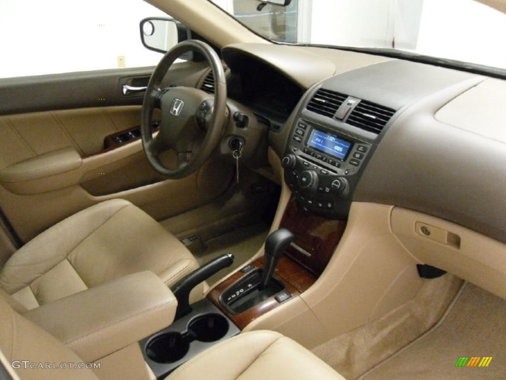 2007 Accord EX-L V6 Sedan - Taffeta White / Ivory photo #25