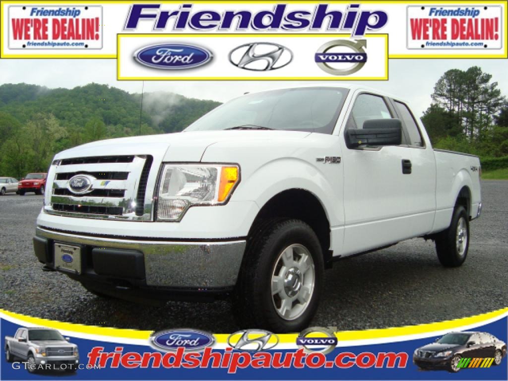 2010 F150 XLT SuperCab 4x4 - Oxford White / Medium Stone photo #1