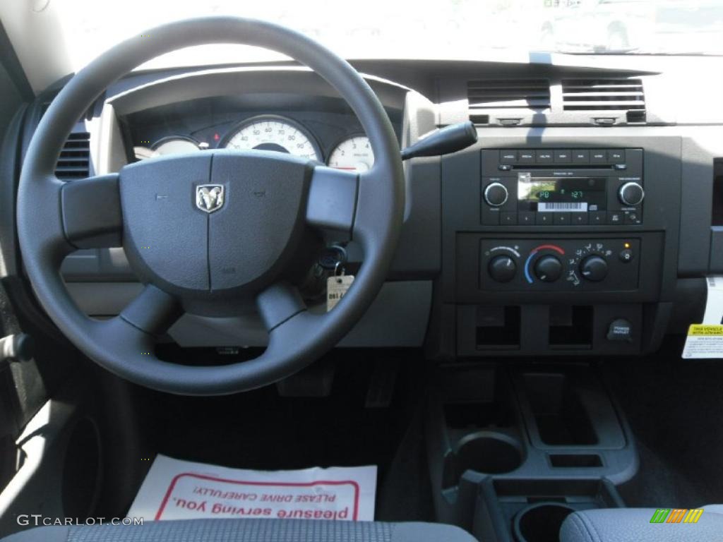 2010 Dakota ST Crew Cab - Stone White / Dark Slate Gray/Medium Slate Gray photo #12