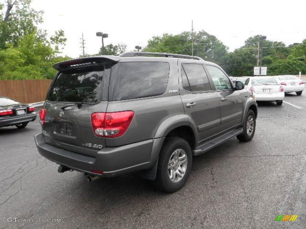 2005 Sequoia Limited 4WD - Phantom Gray Pearl / Light Charcoal photo #4