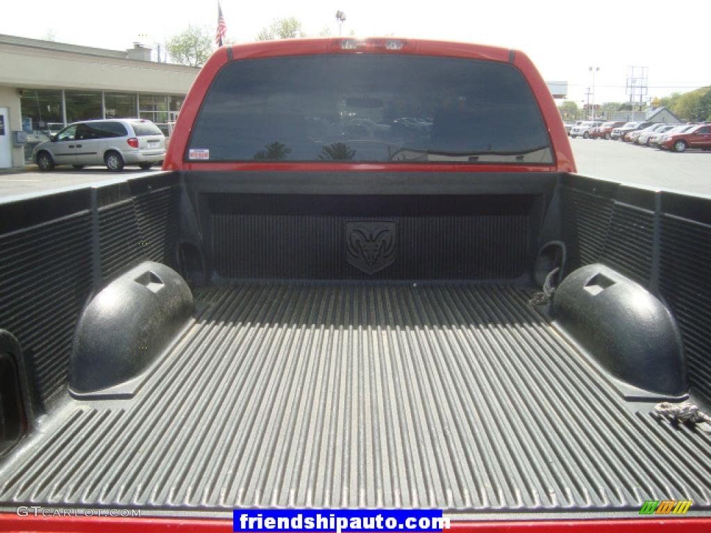 2006 Ram 1500 SLT Quad Cab 4x4 - Flame Red / Medium Slate Gray photo #10