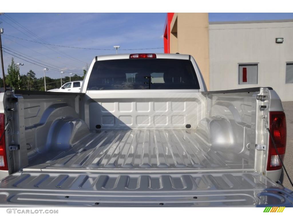 2010 Ram 1500 ST Crew Cab - Brilliant Black Crystal Pearl / Dark Slate/Medium Graystone photo #4