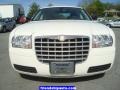 2009 Cool Vanilla White Chrysler 300   photo #8