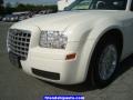 2009 Cool Vanilla White Chrysler 300   photo #9