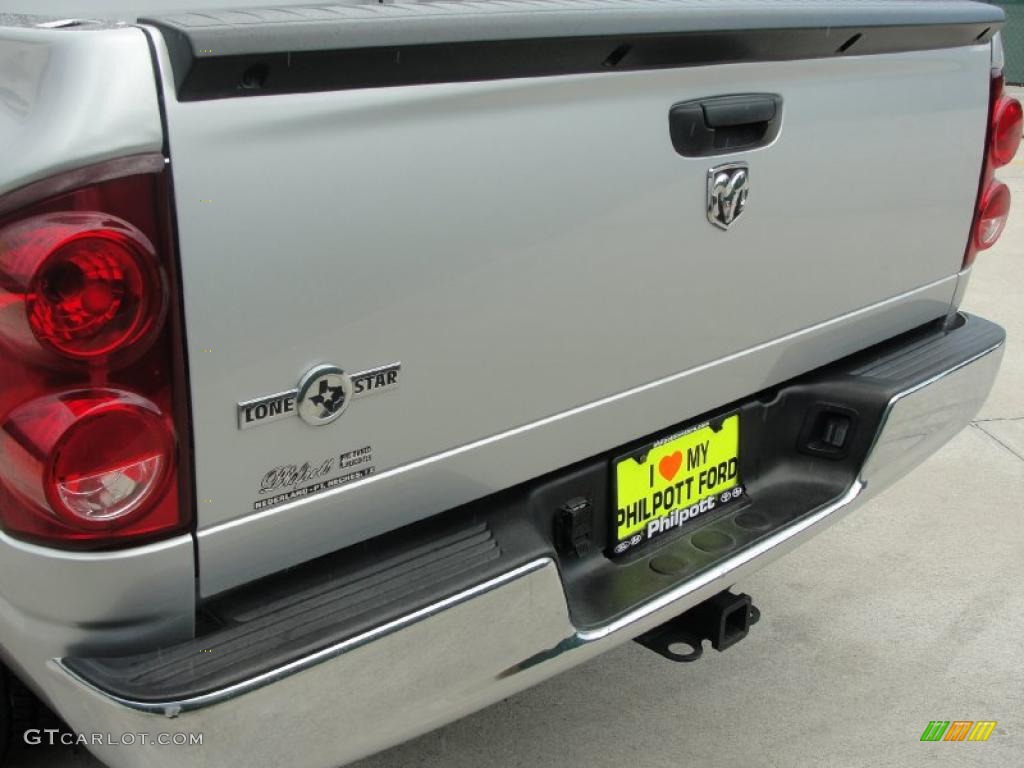 2008 Ram 1500 Lone Star Edition Quad Cab - Bright Silver Metallic / Medium Slate Gray photo #20