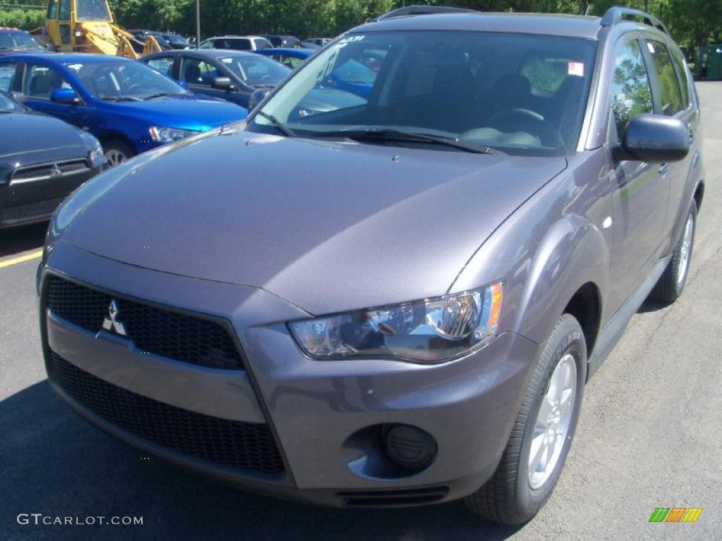 2010 Outlander ES 4WD - Graphite Gray Pearl / Black photo #1