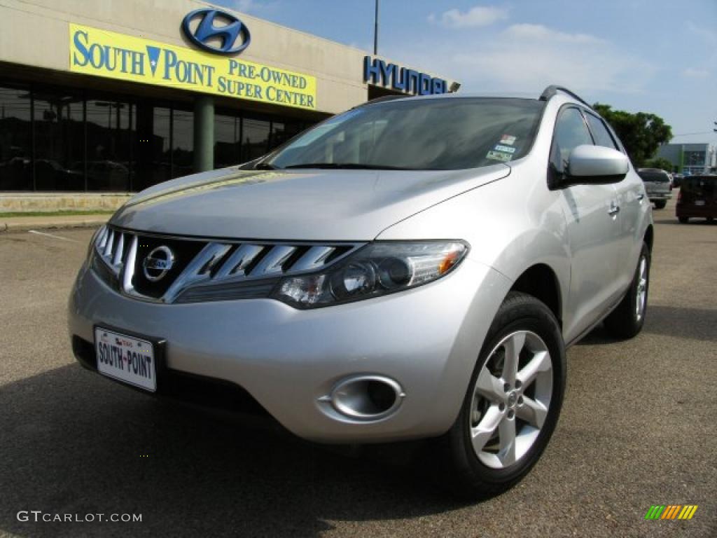 Brilliant Silver Metallic Nissan Murano