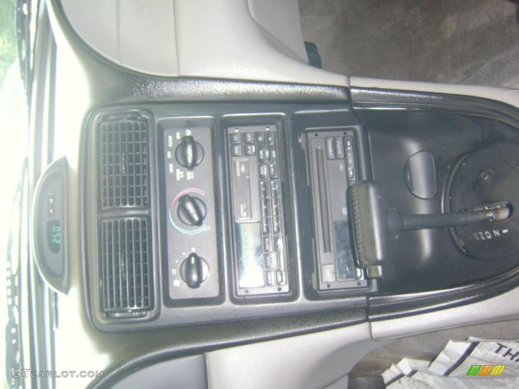 1996 Mustang GT Coupe - Black / Medium Graphite photo #11