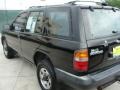 Super Black - Pathfinder XE 4x4 Photo No. 5