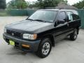 Super Black - Pathfinder XE 4x4 Photo No. 7