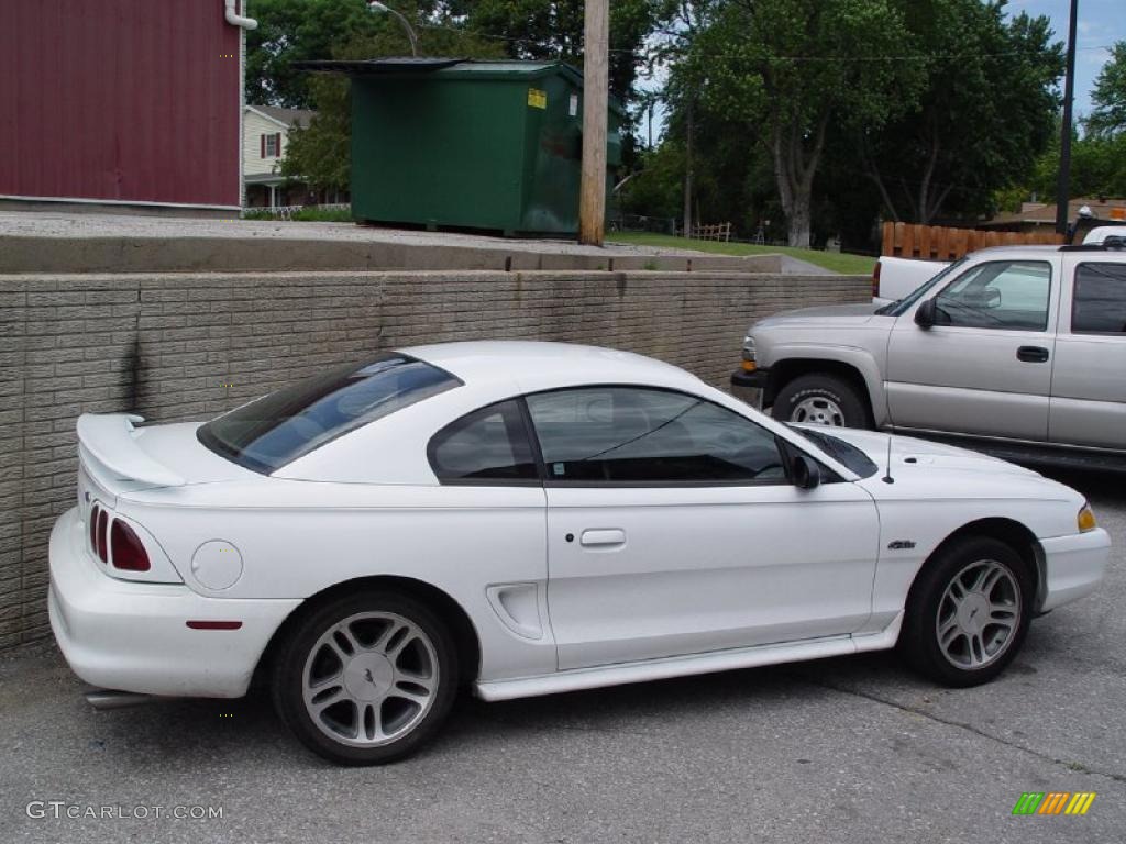 Crystal White Ford Mustang