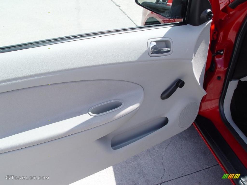 2007 Cobalt LS Coupe - Victory Red / Gray photo #6