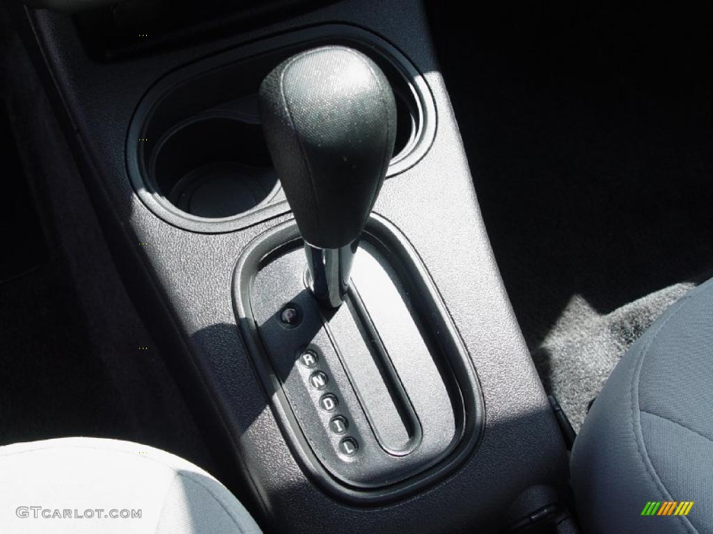 2007 Cobalt LS Coupe - Victory Red / Gray photo #12