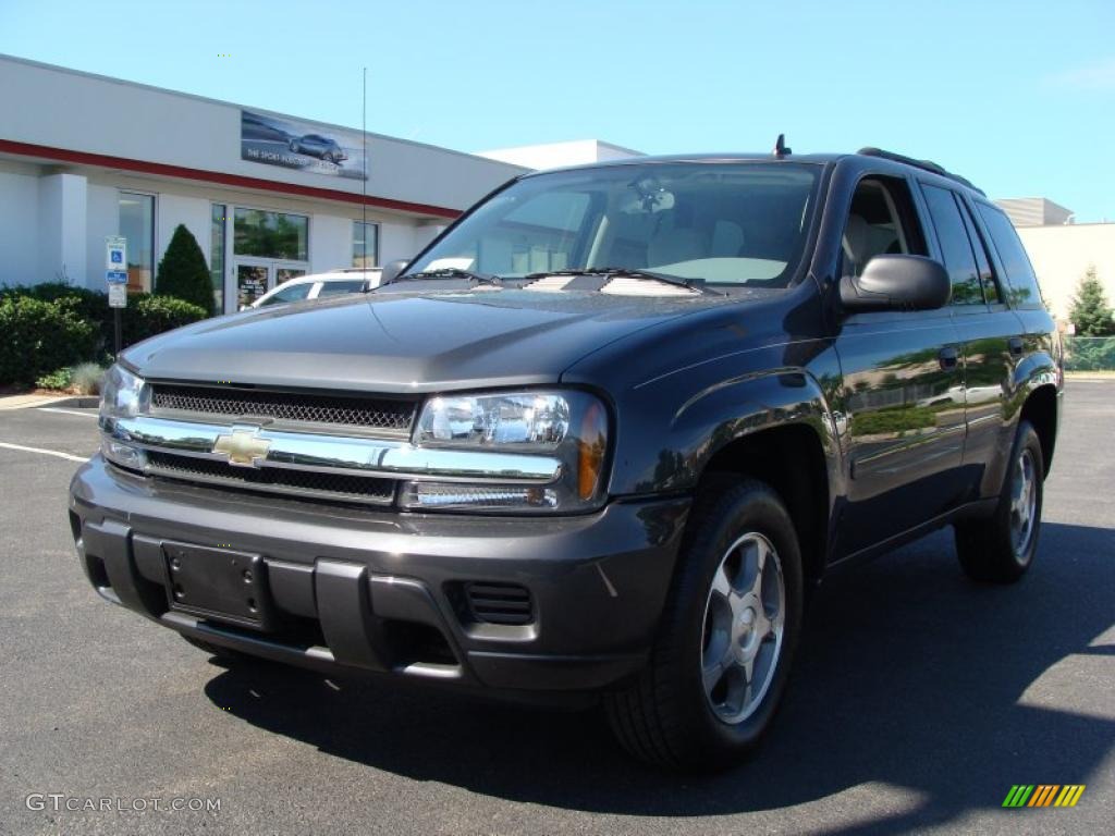 2007 TrailBlazer LS 4x4 - Graphite Metallic / Light Gray photo #1