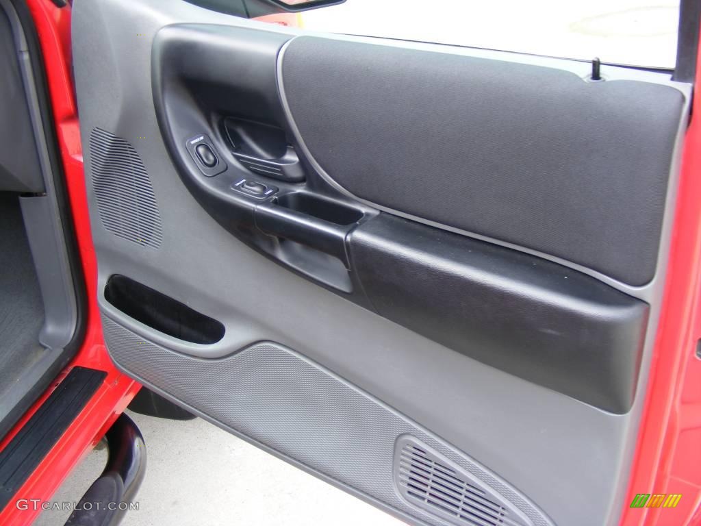 2006 B-Series Truck B3000 Dual Sport Cab Plus 4 - Volcanic Red / Graphite photo #24