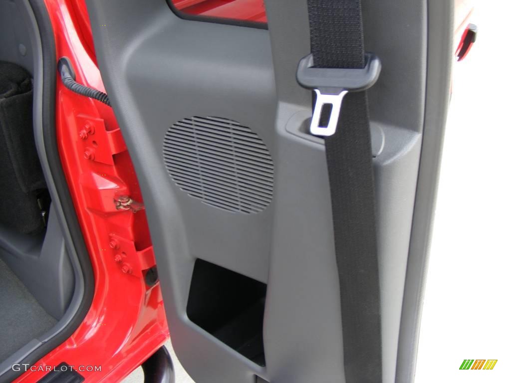 2006 B-Series Truck B3000 Dual Sport Cab Plus 4 - Volcanic Red / Graphite photo #31