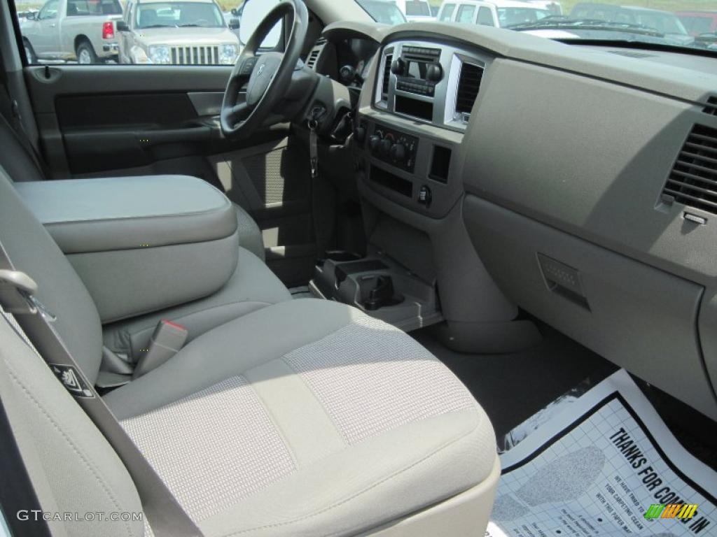 2007 Ram 1500 Big Horn Edition Quad Cab 4x4 - Bright White / Medium Slate Gray photo #7