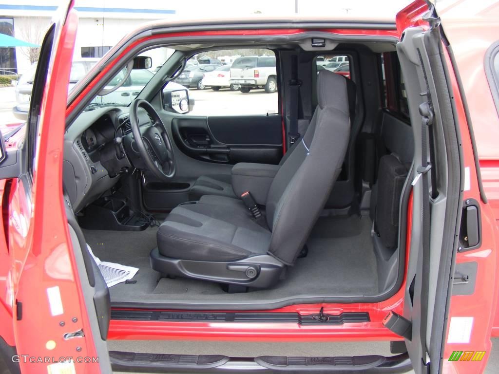 2006 B-Series Truck B3000 Dual Sport Cab Plus 4 - Volcanic Red / Graphite photo #34