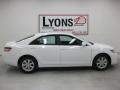 Super White - Camry LE Photo No. 20