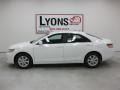 Super White - Camry LE Photo No. 28