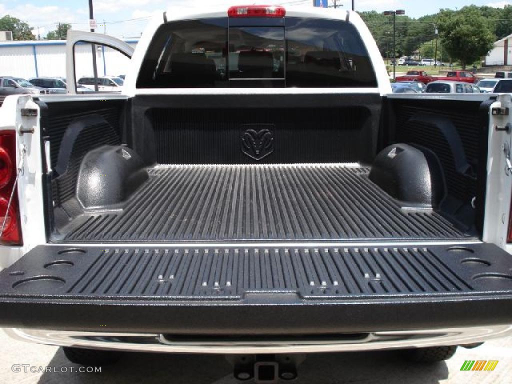 2008 Ram 1500 Laramie Mega Cab 4x4 - Bright White / Medium Slate Gray photo #7