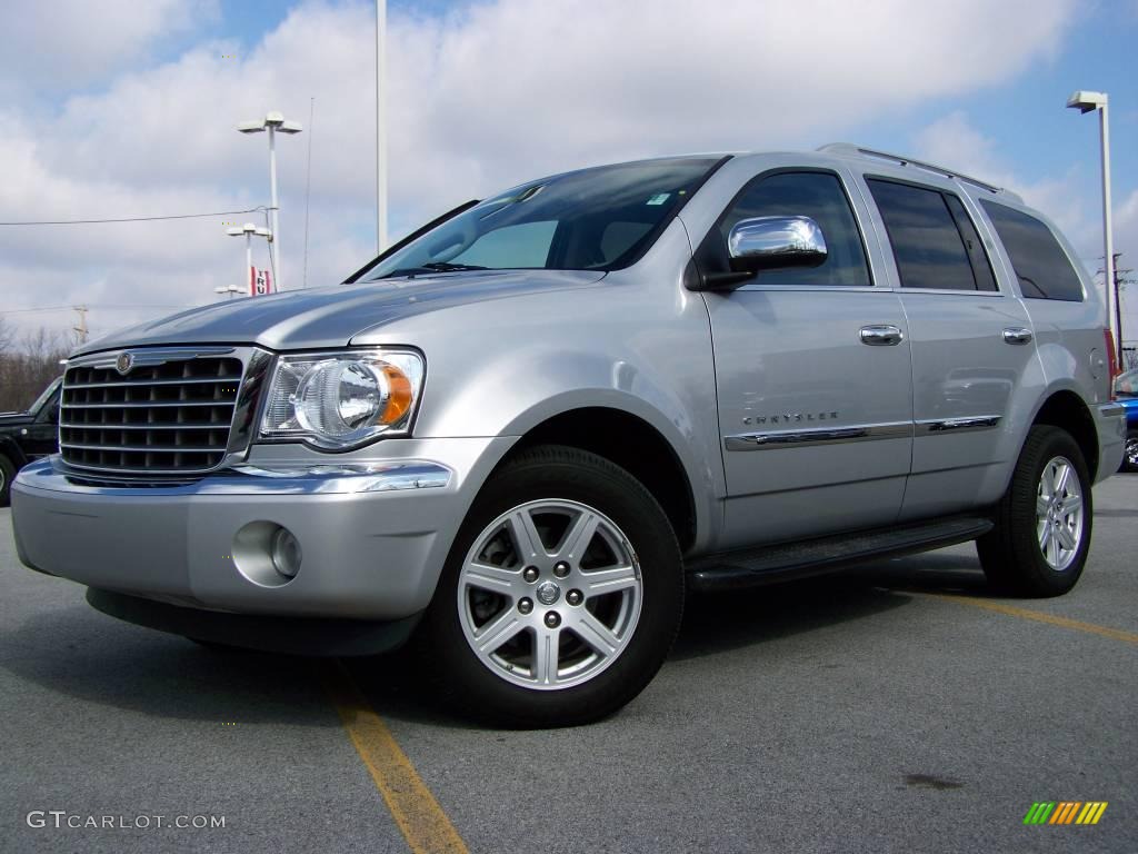 2007 Aspen Limited 4WD - Bright Silver Metallic / Dark Slate Gray/Light Slate Gray photo #1