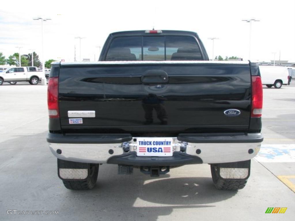 2005 F350 Super Duty Lariat Crew Cab 4x4 - Black / Medium Flint photo #14