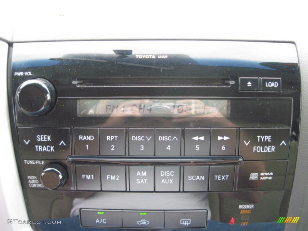 2007 Tundra SR5 CrewMax 4x4 - Super White / Beige photo #18