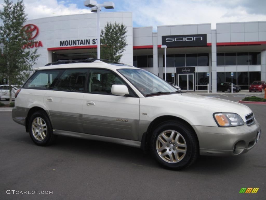 2002 Outback VDC Wagon - White Frost Pearl / Beige photo #1