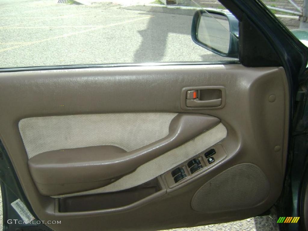 1996 Camry LE V6 Sedan - Dark Emerald Green Metallic / Beige photo #5